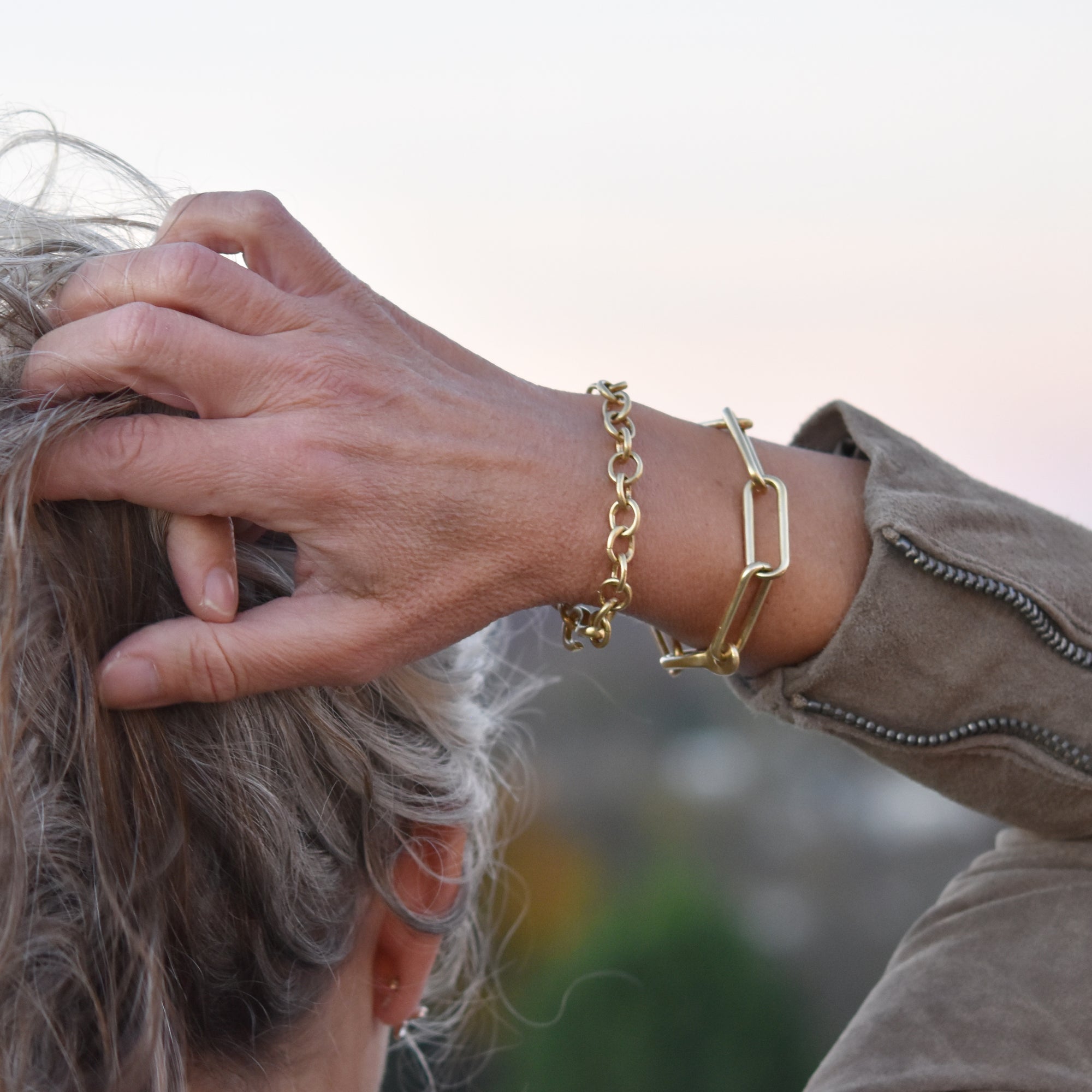 Minimalist Jewelry: Your Guide to a Jewelry Capsule Collection That Shines