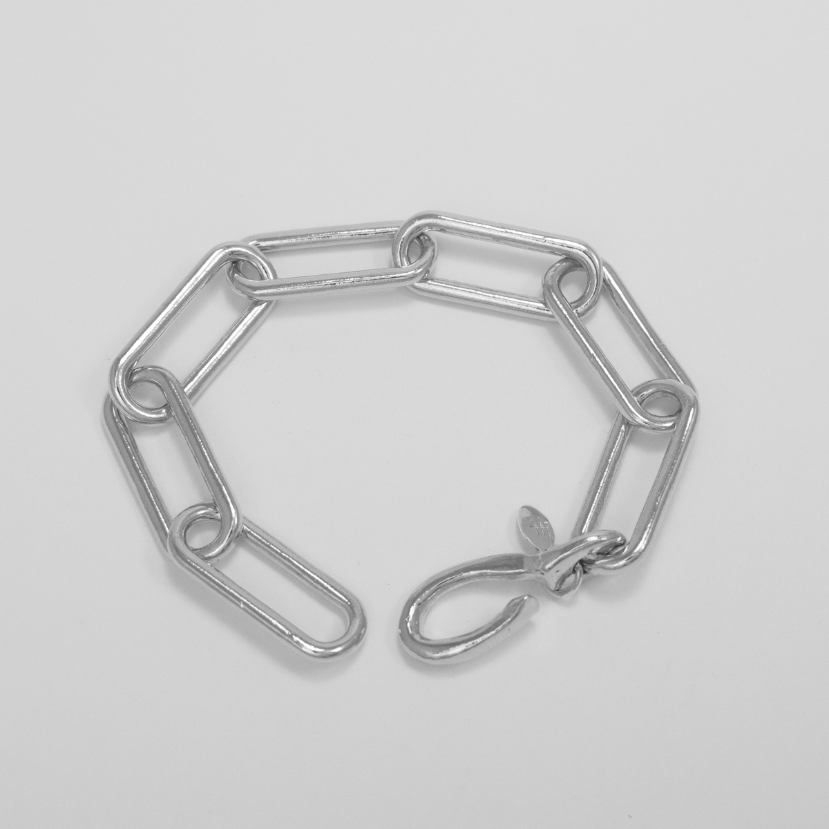 Eliza Gracious Triple Layer Oval Chain Link Metal Necklace Silver main image 1
